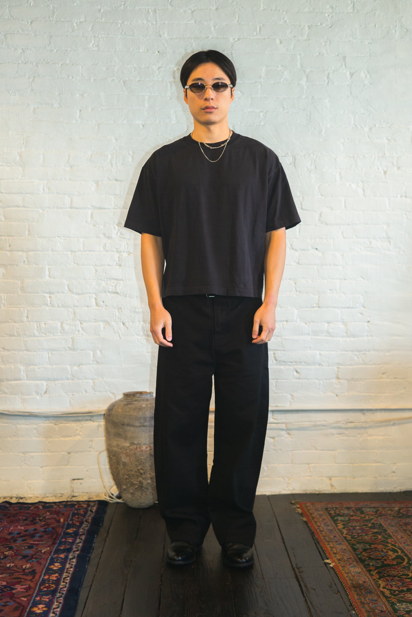 SOUVENIR short sleeve boxy tee shirt in washed black