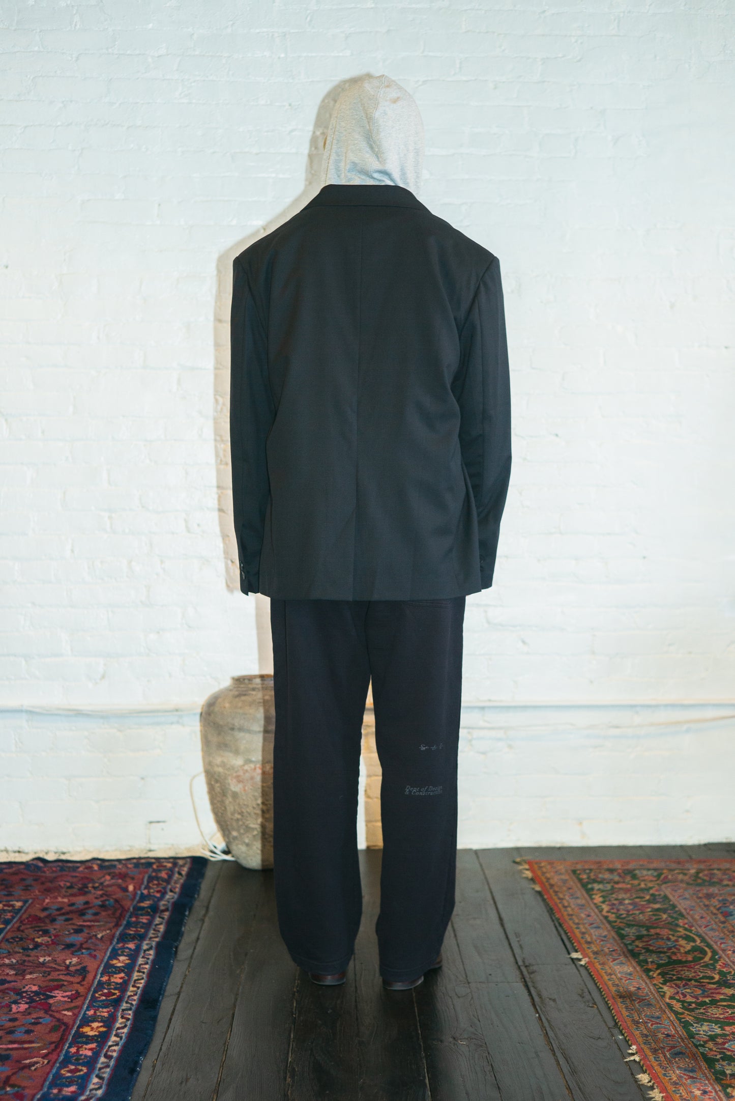 SOUVENIR washed sweatpant in black